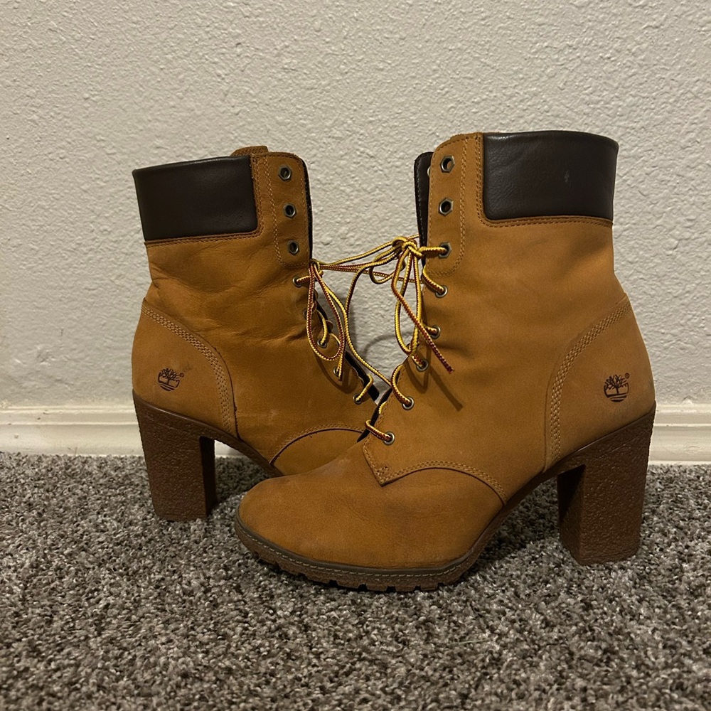 Timberland Tan Heeled Boots with Nubuck Leather